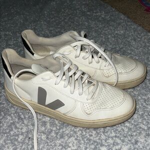 Veja V-10 Men's White and Gray Sneakers size 9